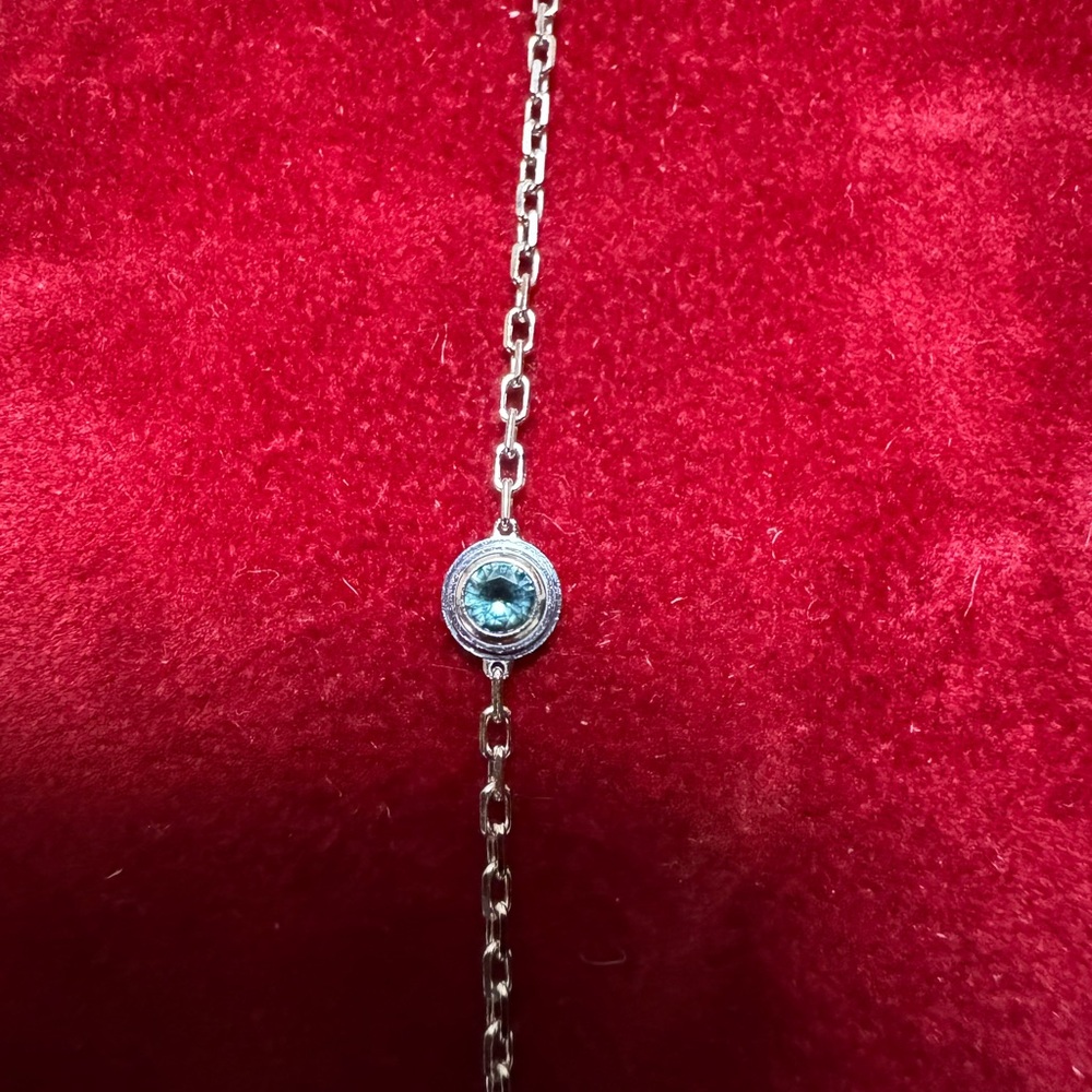 Authentic Cartier 18k White Gold And Blue Sapphire. Saphirs Legers De Cartier